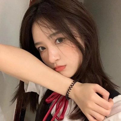 不羁的美女海报